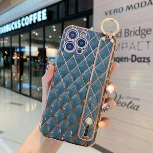 NEW iPhone 14/Pro/Max Wrist Band Electroplate Soft iPhone case